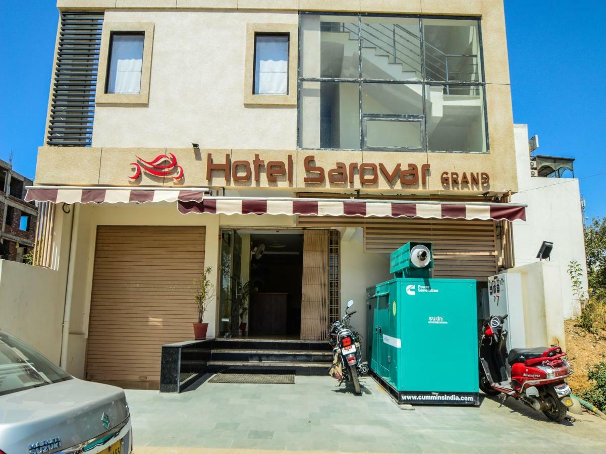 Capital O 35703 Hotel Sarovar Grand Udajpur Exteriér fotografie