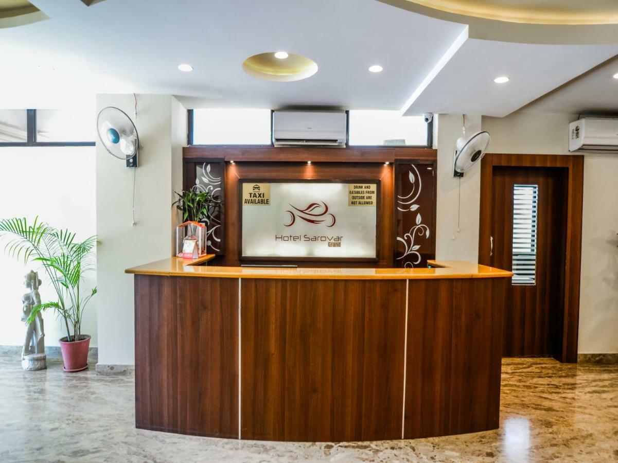 Capital O 35703 Hotel Sarovar Grand Udajpur Exteriér fotografie